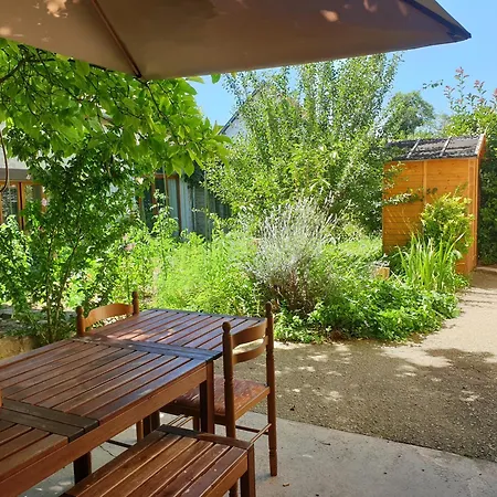 Zen Avec Coin Salon Et Vue Sur Jardin ホームステイ