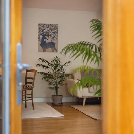 Grand Zen Avec Vue Sur Jardin Et Parking Prive Homestay szállás Dijon