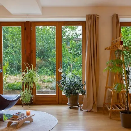 Grand Zen Avec Vue Sur Jardin Et Parking Prive Homestay szállás Dijon