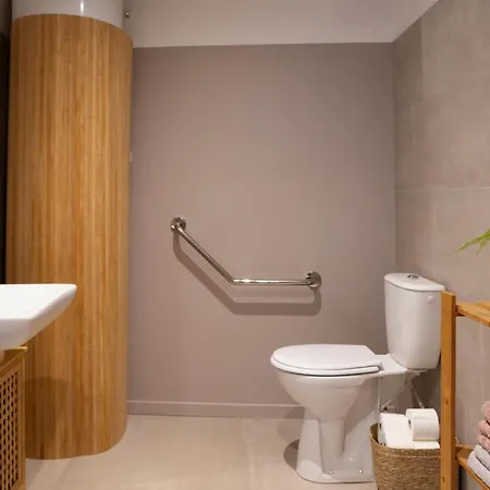 Homestay szállás Grand Zen Avec Vue Sur Jardin Et Parking Prive Dijon