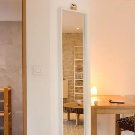Grand Zen Avec Vue Sur Jardin Et Parking Prive Homestay szállás *